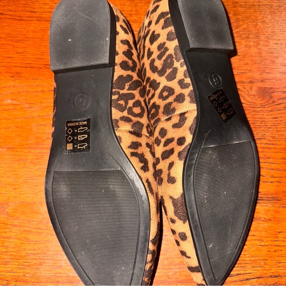 Chic Leopard Print Women's Ballet Flats - Picture 3 of 7